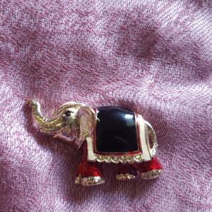 Elephant pin
